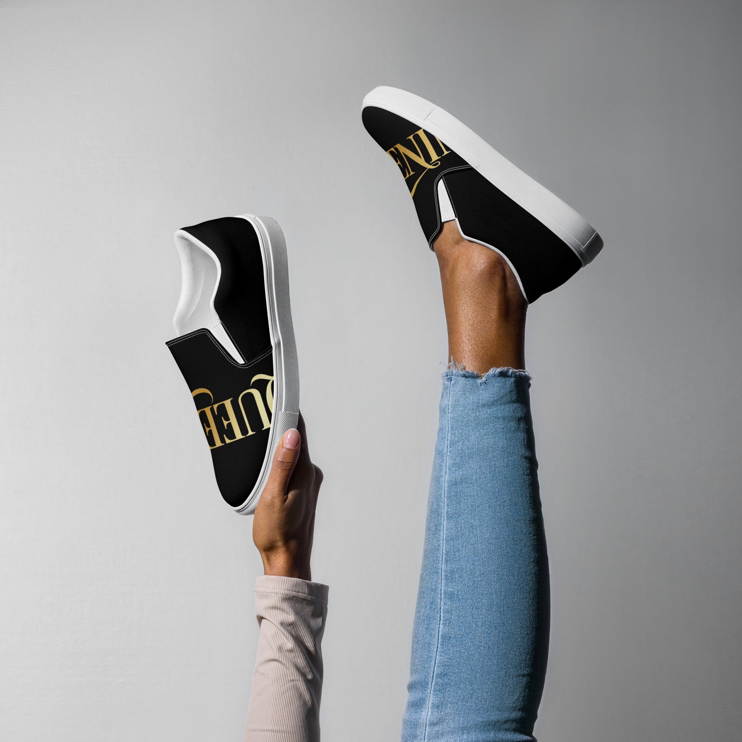 Shiba's slip-on canvas shoes